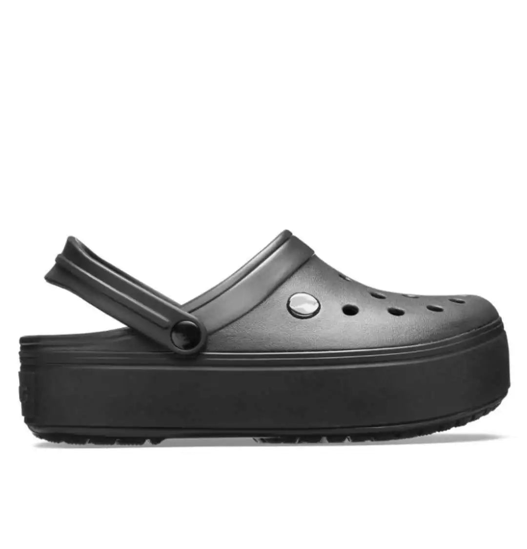 2025 novos sapatos femininos perfurados para o verão, respiráveis, leves, sola grossa, aumento de altura, antiderrapantes, sandálias de praia