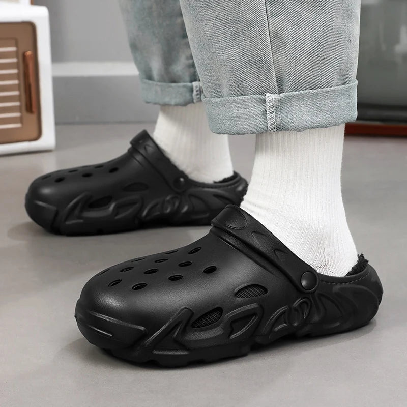 Tamancos quentes de inverno masculinos, chinelos de jardim à prova d'água, tamancos de pele, chinelos de pelúcia felpudos, sapato de quarto para ambientes internos e externos